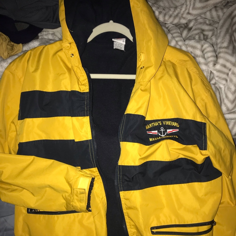 ZIP UP - Picture 3 of 4